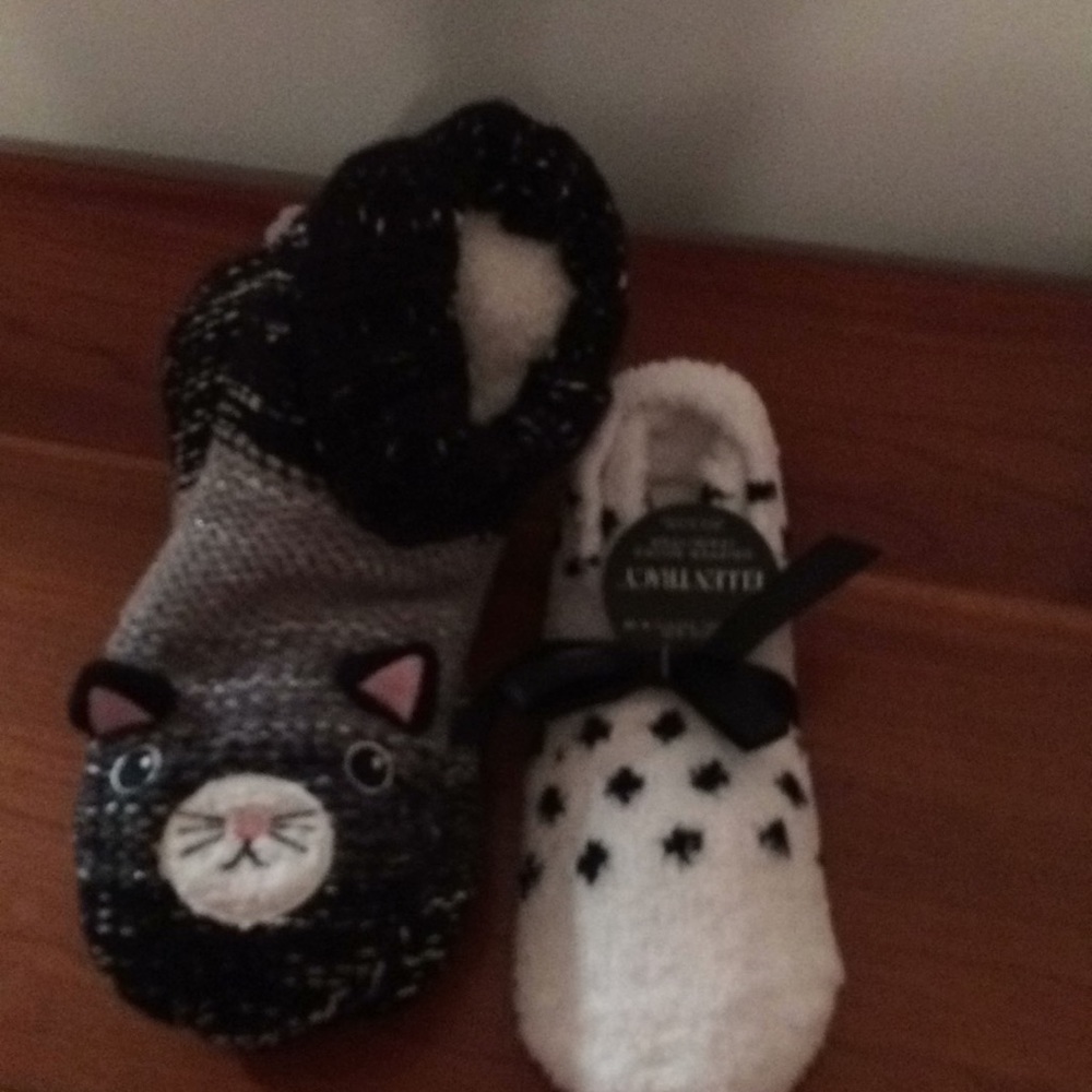 Two pair of slipper socks
